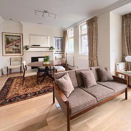 Serene Townhouse With Parking London Exteriör bild