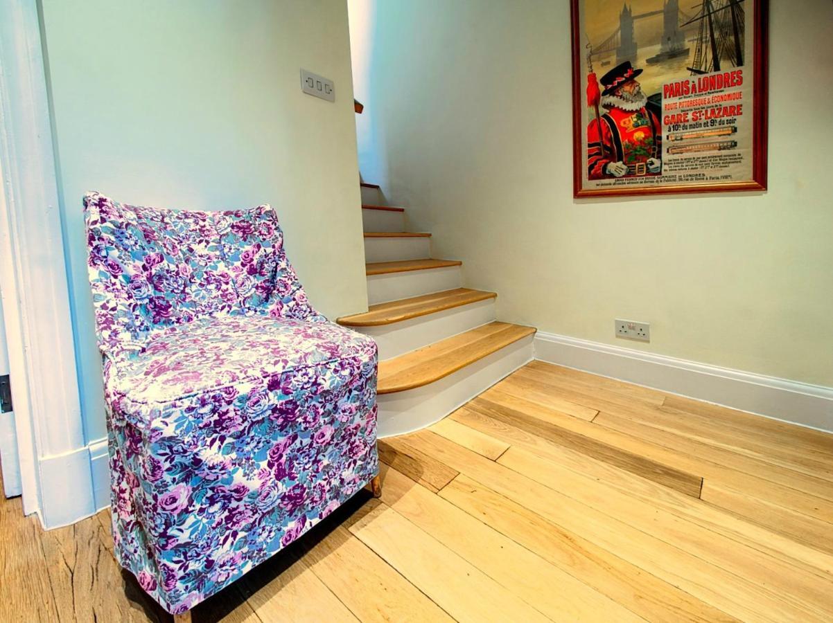 Serene Townhouse With Parking London Exteriör bild