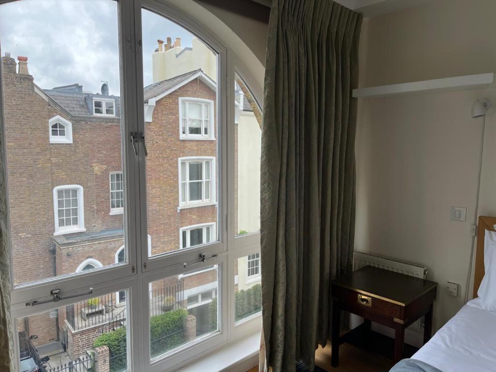 Serene Townhouse With Parking London Exteriör bild