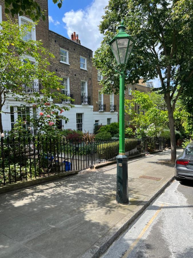 Serene Townhouse With Parking London Exteriör bild