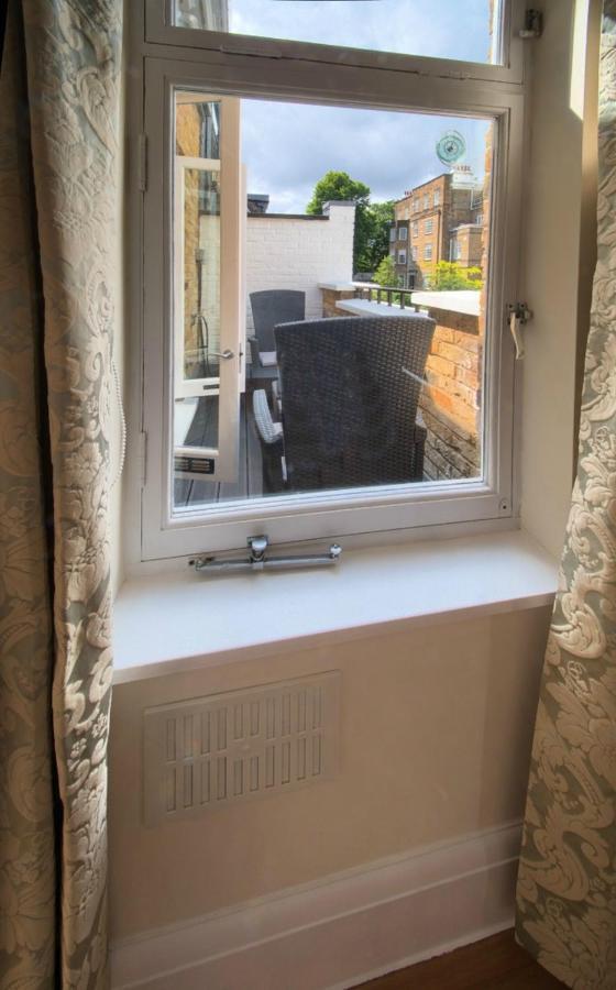 Serene Townhouse With Parking London Exteriör bild